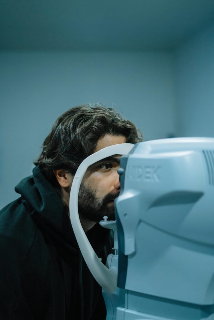 OCT in Your UK Independent Optician Practice: How to Turn Scans Into Better Eye Care in 2026