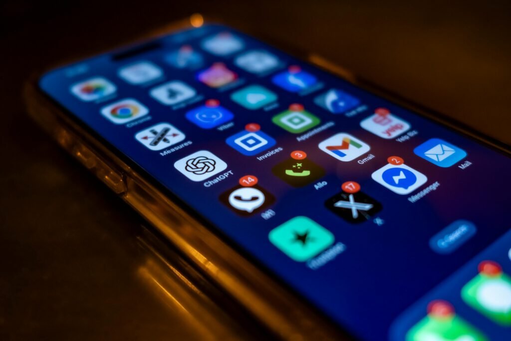 Patient Communication in UK Optician Practice Management Software: How to Compare SMS, Email and Automation in 2026