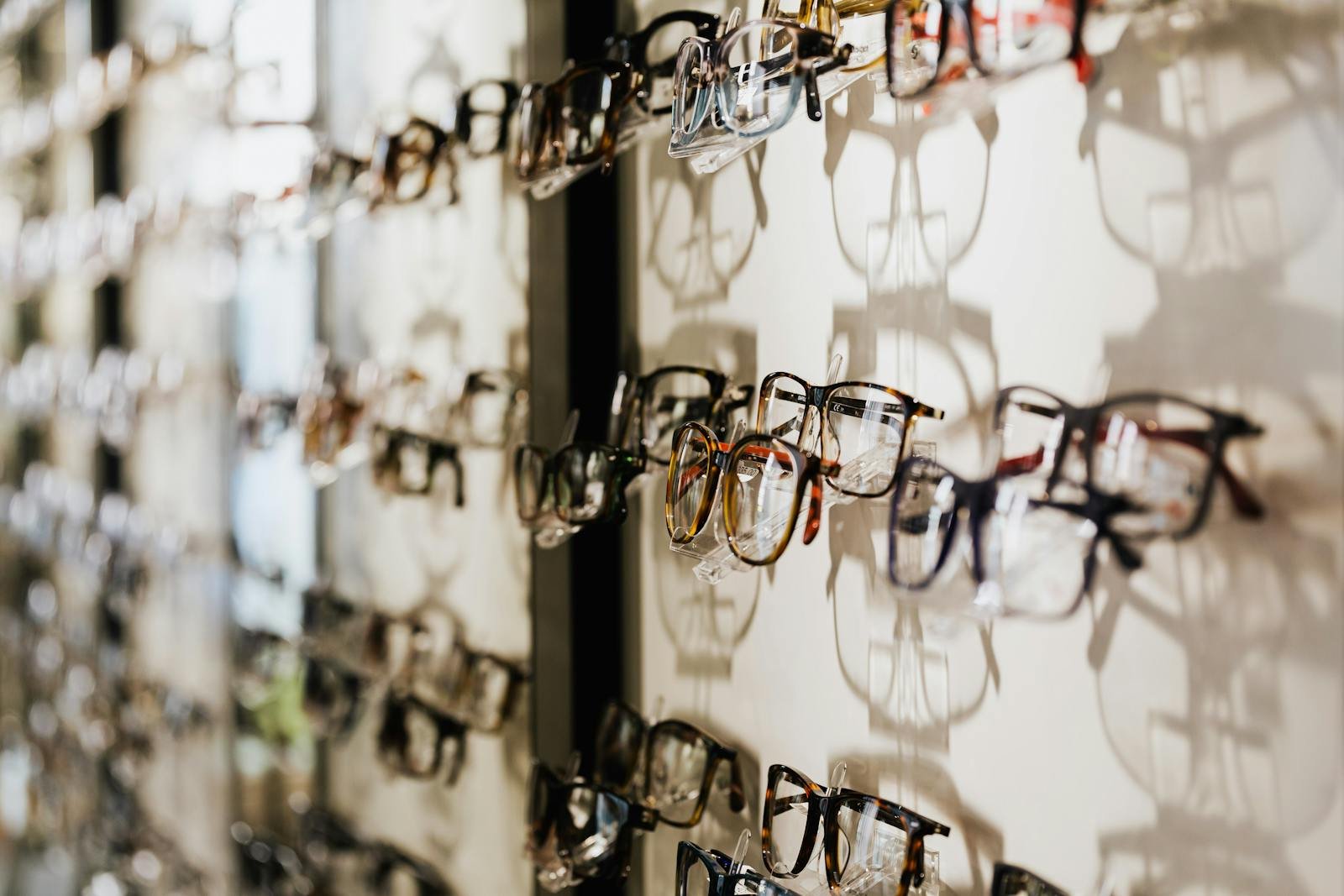 Inventory and Frame Stock Management in UK Optician PMS: How to Compare Stock Modules in 2026